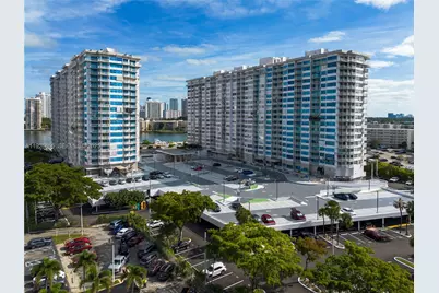 18011 Biscayne Blvd #1501, Aventura, FL 33160 - Photo 63