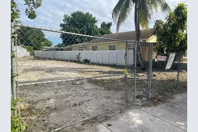 2709 NW 24th Ave, Miami, FL 33142 - Photo 1