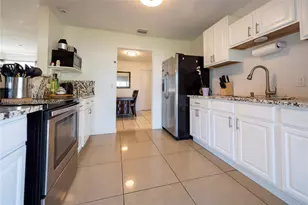 9331 NW 24th Pl, Sunrise, FL 33322 - Photo 17