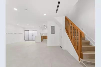 6885 NW 169th St #66D, Hialeah, FL 33015 - Photo 1