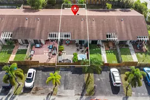 1056 E Lakes Dr, Deerfield Beach, FL 33064 - Photo 31