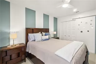 1056 E Lakes Dr, Deerfield Beach, FL 33064 - Photo 19