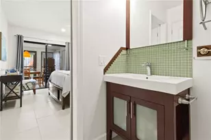 1056 E Lakes Dr, Deerfield Beach, FL 33064 - Photo 21