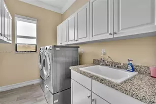 9172 E Leon Cir E, Parkland, FL 33076 - Photo 47