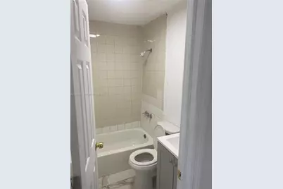 2122 NW 5th St, Pompano Beach, FL 33069 - Photo 21