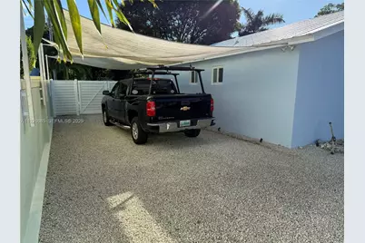8 N End Rd, Key Largo, FL 33037 - Photo 15