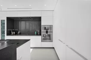 300 Biscayne Blvd Way, Miami, FL 33131 - Photo 21