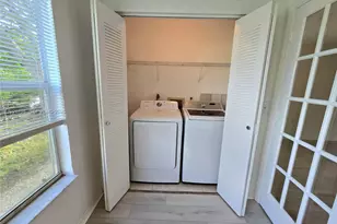 13060 Vista Isles Dr, Sunrise, FL 33325 - Photo 9