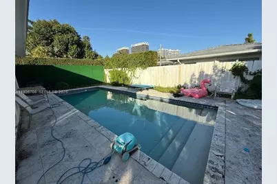 9541 Carlyle Ave #9541, Surfside, FL 33154 - Photo 3