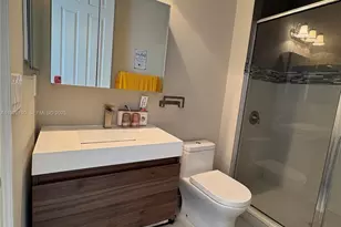 8925 NW 99th Ct, Doral, FL 33178 - Photo 17