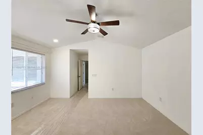 1450 Weeping Willow Way #1450, Hollywood, FL 33019 - Photo 11