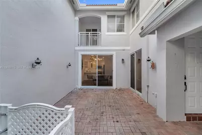 1450 Weeping Willow Way #1450, Hollywood, FL 33019 - Photo 15