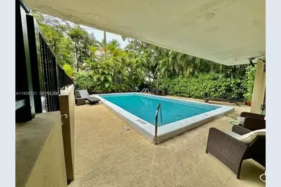 110 Salamanca Ave #206, Coral Gables, FL 33134 - Photo 9