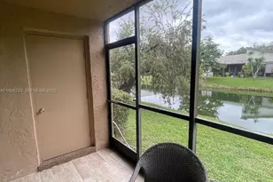 439 Lakeview Dr, Weston, FL 33326 - Photo 11