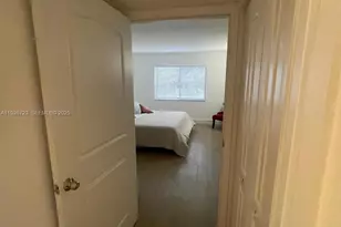 439 Lakeview Dr, Weston, FL 33326 - Photo 13