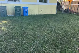 250 NE 41st St, Oakland Park, FL 33334 - Photo 1