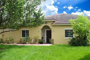 1209 NE 32nd Ave, Homestead, FL 33033 - Photo 1