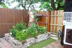 1209 NE 32nd Ave, Homestead, FL 33033 - Photo 23