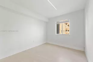 4854 NW 7th St, Miami, FL 33126 - Photo 23