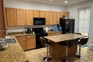 1424 SW 147th Ave, Pembroke Pines, FL 33027 - Photo 5