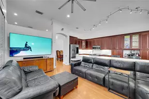 1135 Satinleaf St, Hollywood, FL 33019 - Photo 1