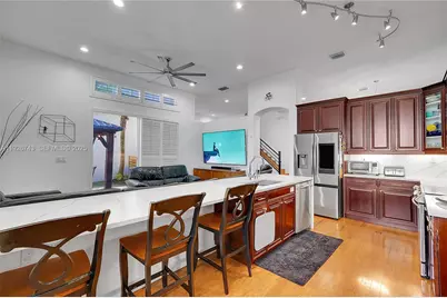 1135 Satinleaf St, Hollywood, FL 33019 - Photo 23