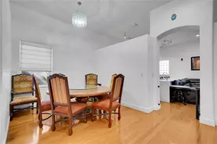 1135 Satinleaf St, Hollywood, FL 33019 - Photo 31