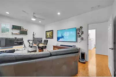 1135 Satinleaf St, Hollywood, FL 33019 - Photo 11