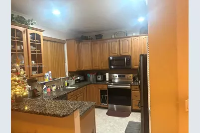 12425 NW 54th Ct, Coral Springs, FL 33076 - Photo 5