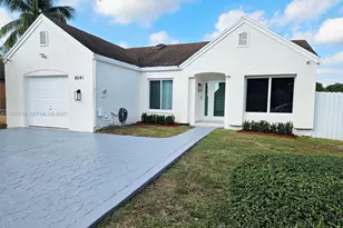 8041 NW 191st St, Hialeah, FL 33015 - Photo 1