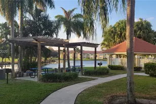 12400 Vista Isles Dr, Sunrise, FL 33325 - Photo 19