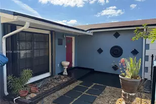 2926 NW 191st Ln, Miami Gardens, FL 33056 - Photo 5