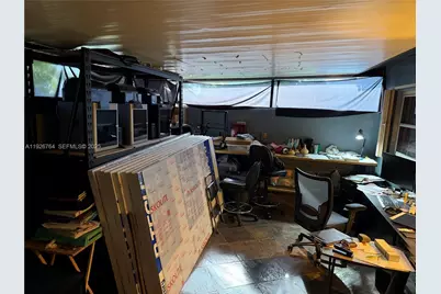 2926 NW 191st Ln, Miami Gardens, FL 33056 - Photo 21