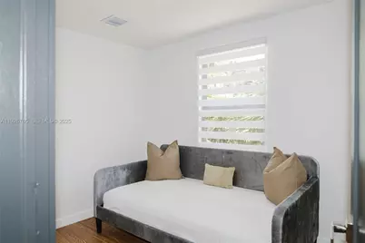 1040 NW 120th St, North Miami, FL 33168 - Photo 25