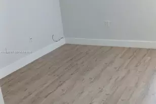 8820 Fontainebleau Blvd, Miami, FL 33172 - Photo 33