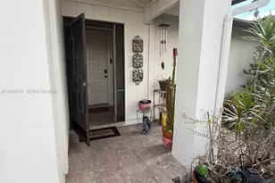 15708 Bottlebrush Cir, Delray Beach, FL 33484 - Photo 3