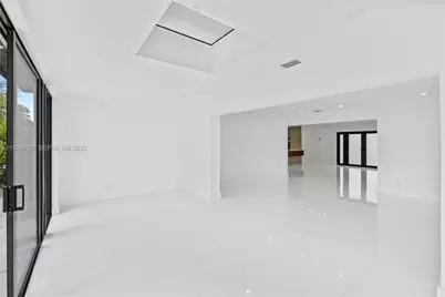 1200 Cleveland Rd, Miami Beach, FL 33141 - Photo 37