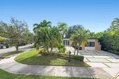 1200 Cleveland Rd, Miami Beach, FL 33141 - Photo 9