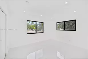 1200 Cleveland Rd, Miami Beach, FL 33141 - Photo 21