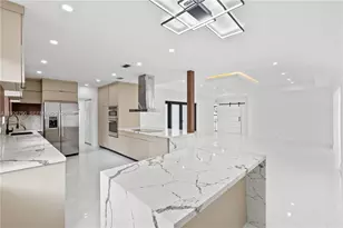 1200 Cleveland Rd, Miami Beach, FL 33141 - Photo 19