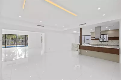 1200 Cleveland Rd, Miami Beach, FL 33141 - Photo 3