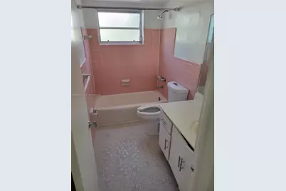 11935 NE 19th Dr #4, North Miami, FL 33181 - Photo 3