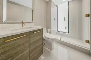 650 NE 32nd St, Miami, FL 33137 - Photo 29