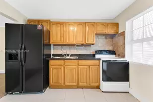 417 SW 3rd St, Hallandale Beach, FL 33009 - Photo 21