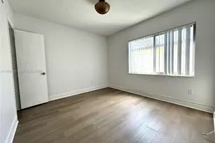 261 Hibiscus Dr, Miami Springs, FL 33166 - Photo 11