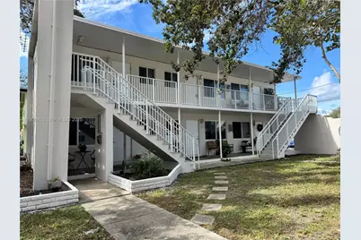 261 Hibiscus Dr #5, Miami Springs, FL 33166 - Photo 1