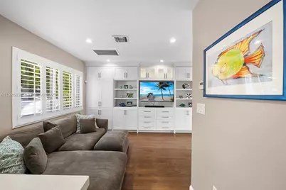 2400 Trapp Ave, Miami, FL 33133 - Photo 15
