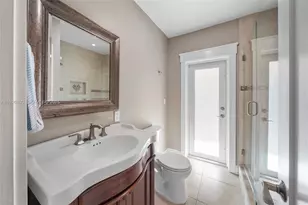 2400 Trapp Ave, Miami, FL 33133 - Photo 29