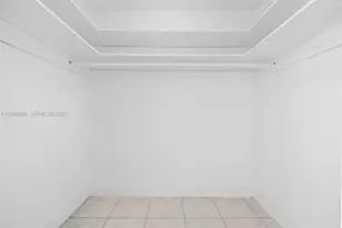 3925 NW 19th Ave, Oakland Park, FL 33309 - Photo 19