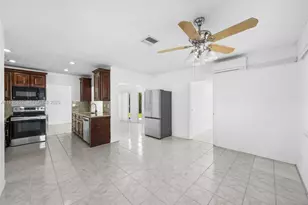 3925 NW 19th Ave, Oakland Park, FL 33309 - Photo 13